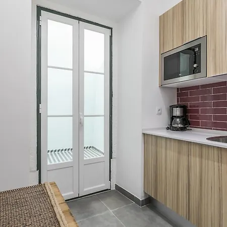 Lxway Travessa Da Peixeira Apartment